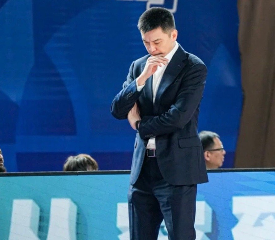 开云平台-辽宁官宣杨鸣离职，29号将解说NBA！乌戈成为代理主帅！